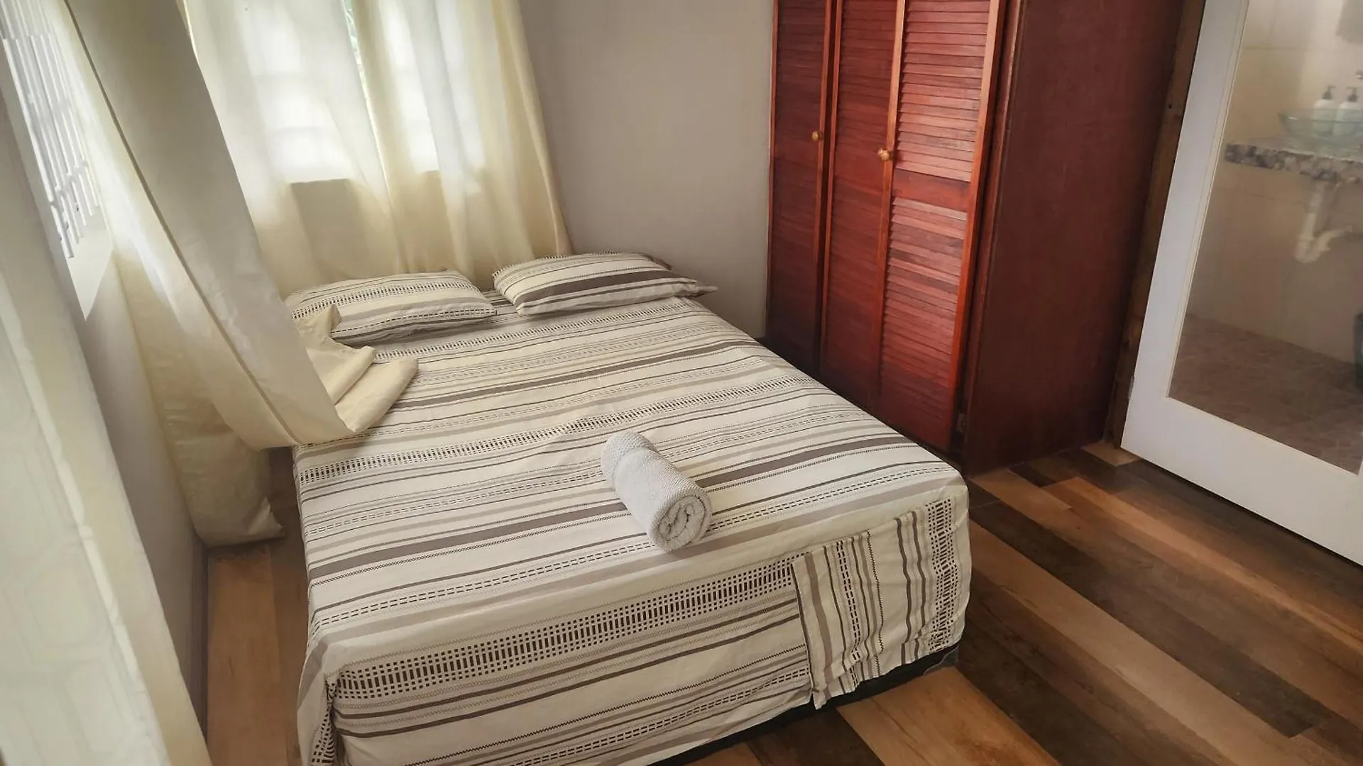 Habitat Apartments Gros Islet 0*,  Saint Lucia